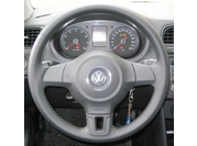 VOLKSWAGEN Кожаная накладка на руль Volkswagen Polo V, Volkswagen Tiguan, Volkswagen Caddy Maxi Life, Volkswagen Golf VI, Volkswagen Jetta VI, черная
